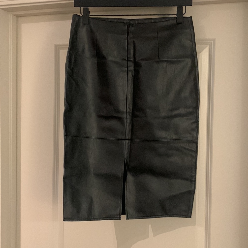 Skirt - Picture 2 of 4